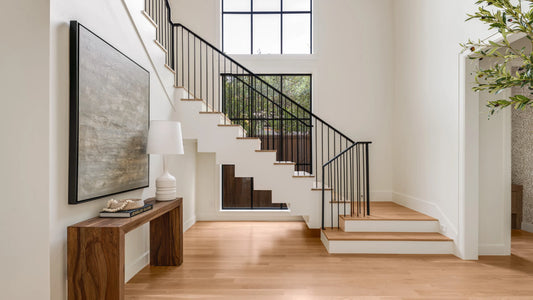 Home aesthetics between light and shadow: the story of table lamps and floor lamps