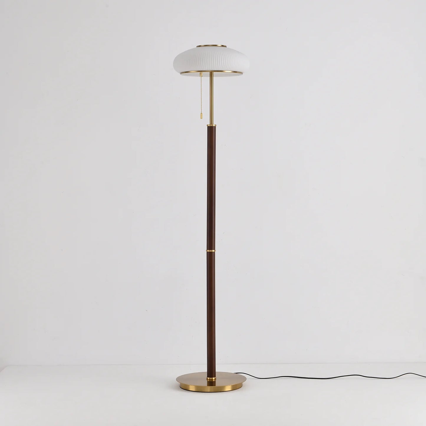Ovalo Floor Lamp