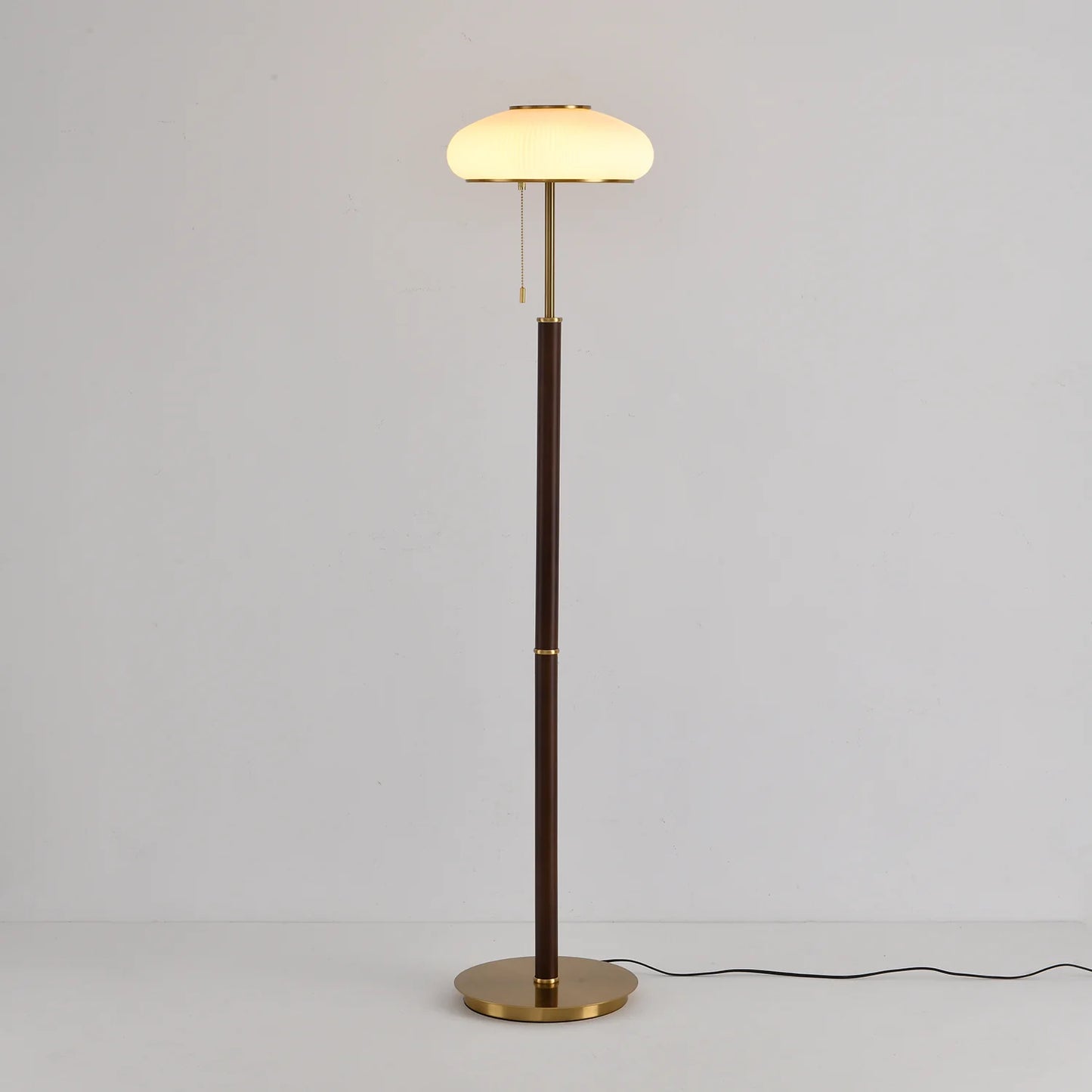 Ovalo Floor Lamp