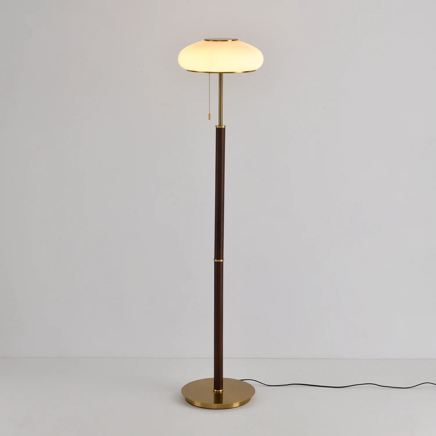 Ovalo Floor Lamp