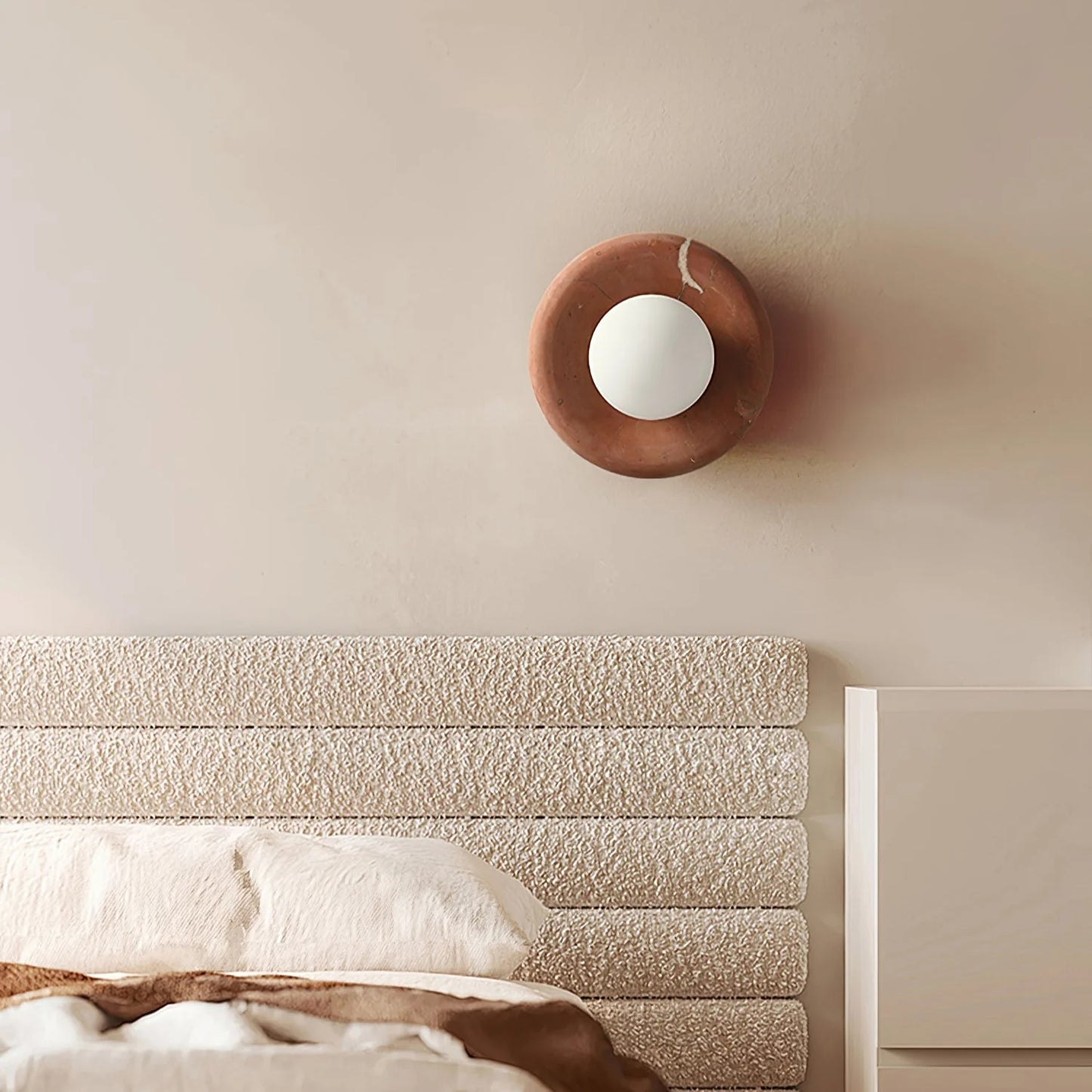 Eclora Wall Light