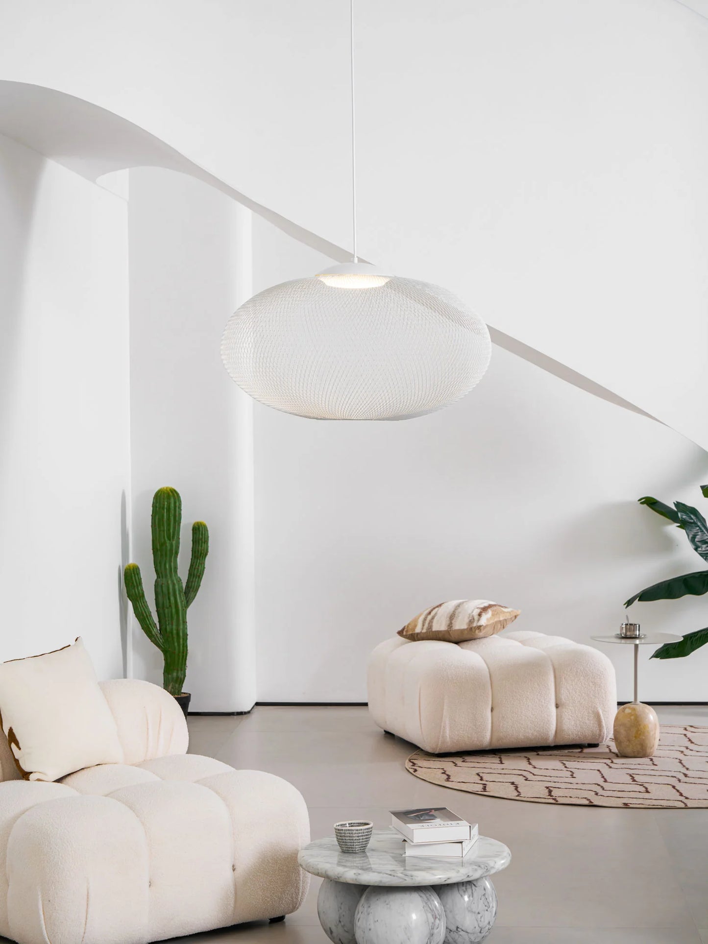 Metallic Meshwork Pendant Lamp