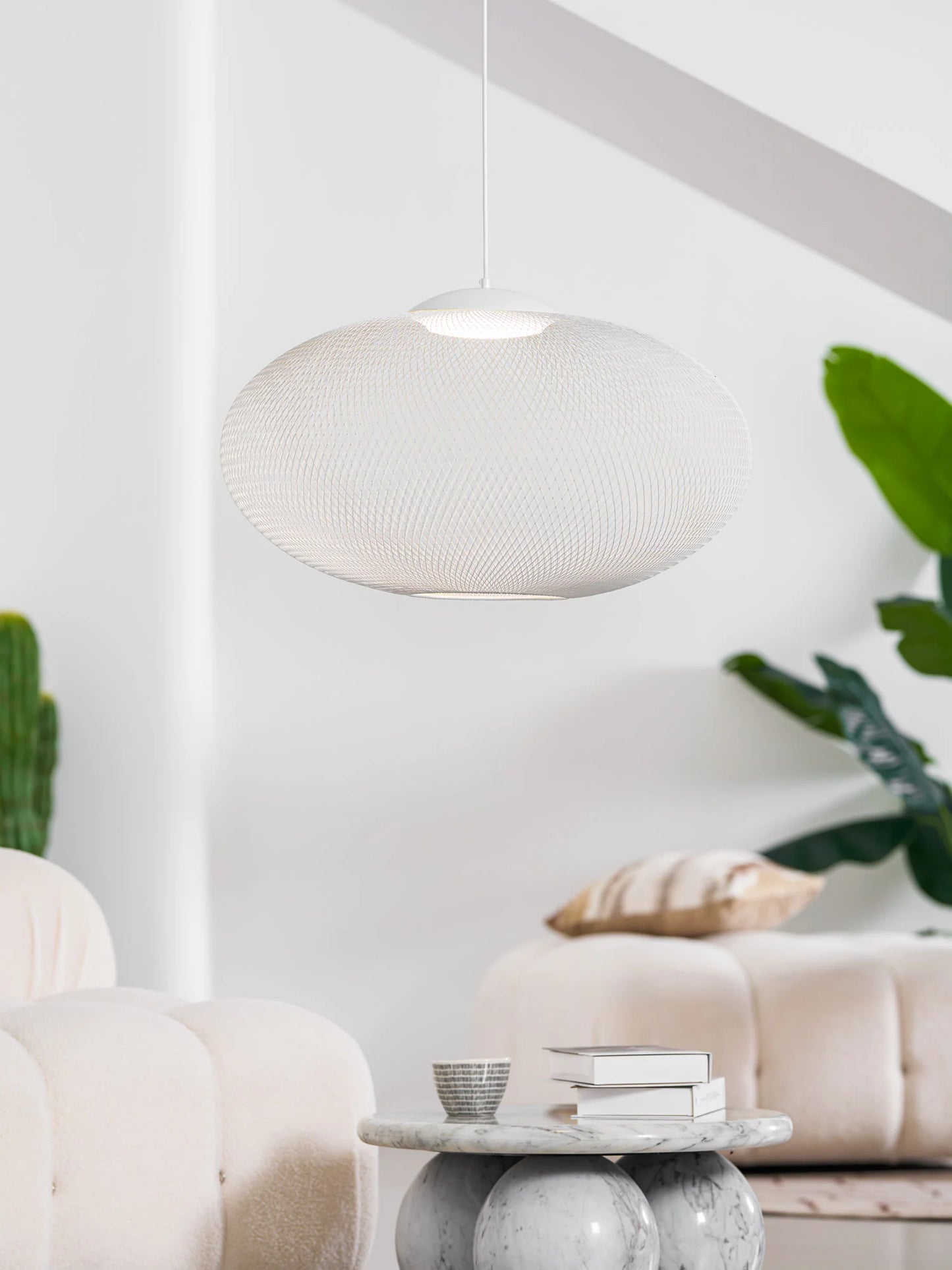 Metallic Meshwork Pendant Lamp