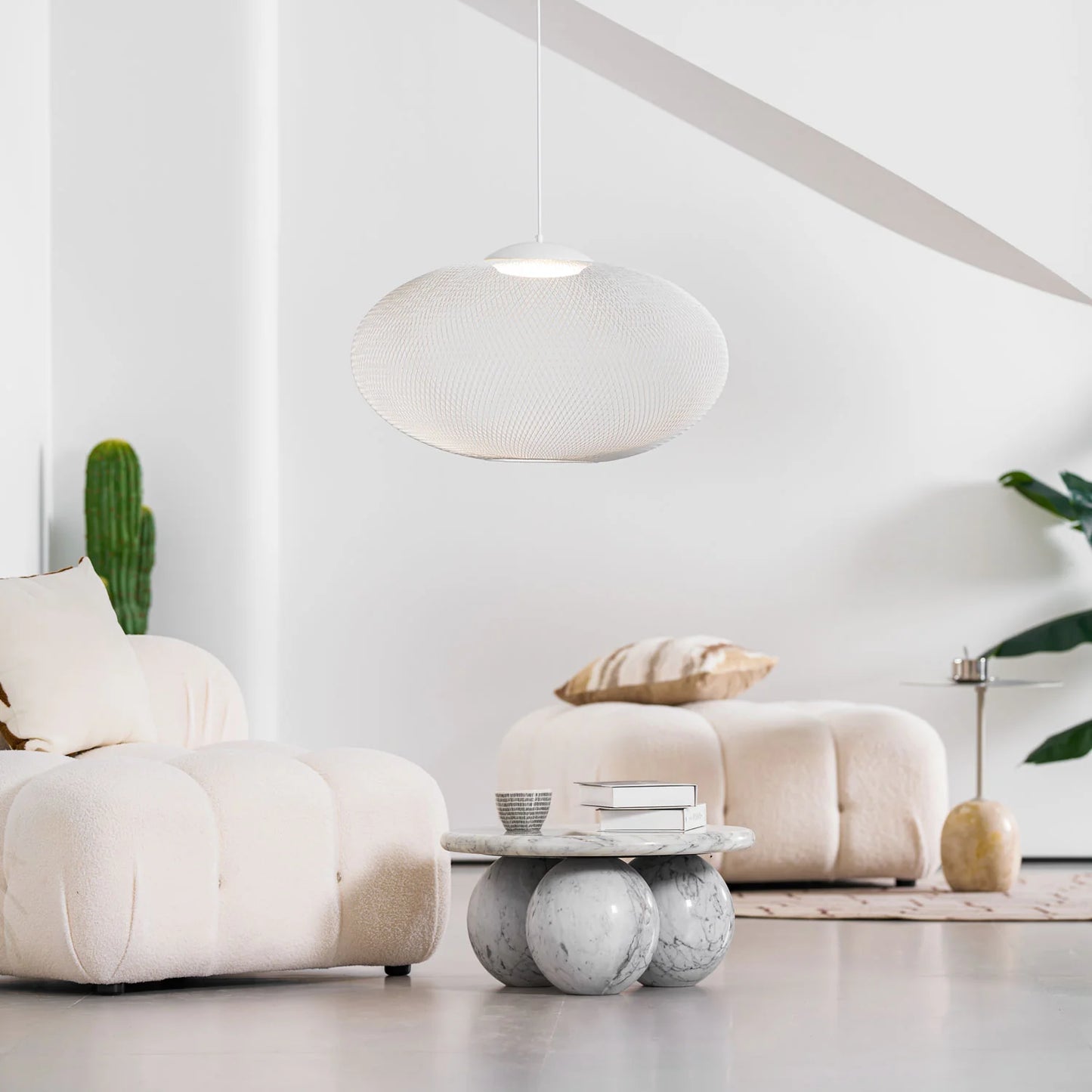Metallic Meshwork Pendant Lamp
