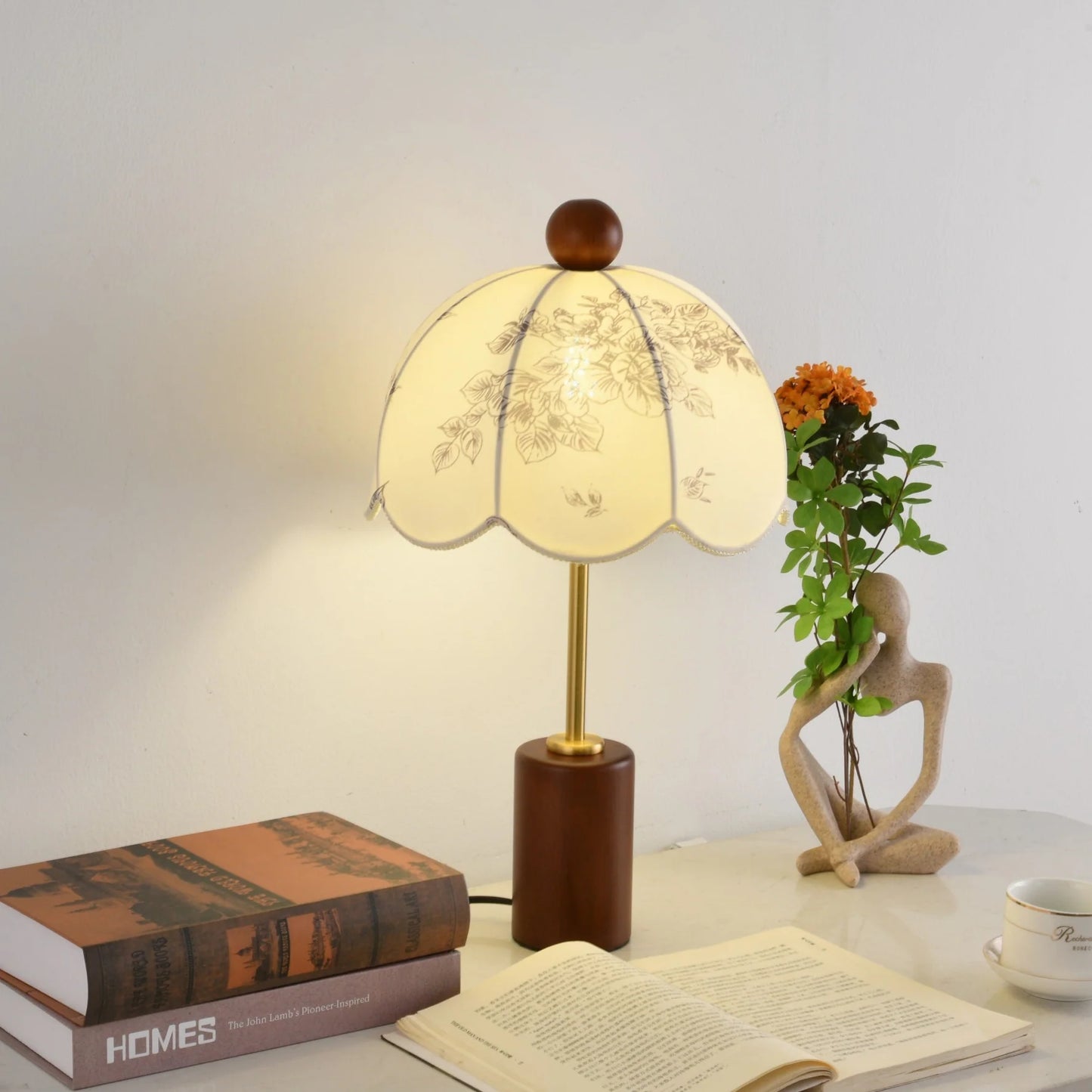 Roselle Vintage Table Lamp