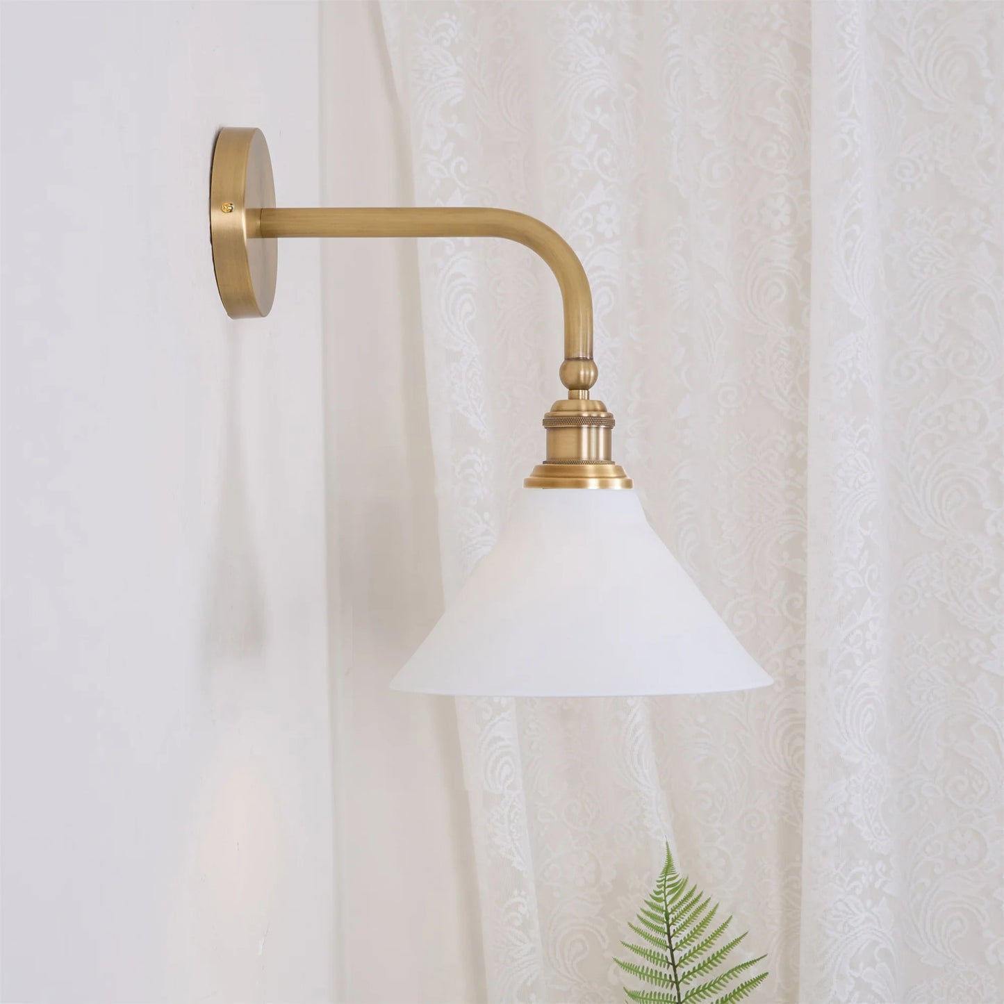 Heirloom Wall Lamp