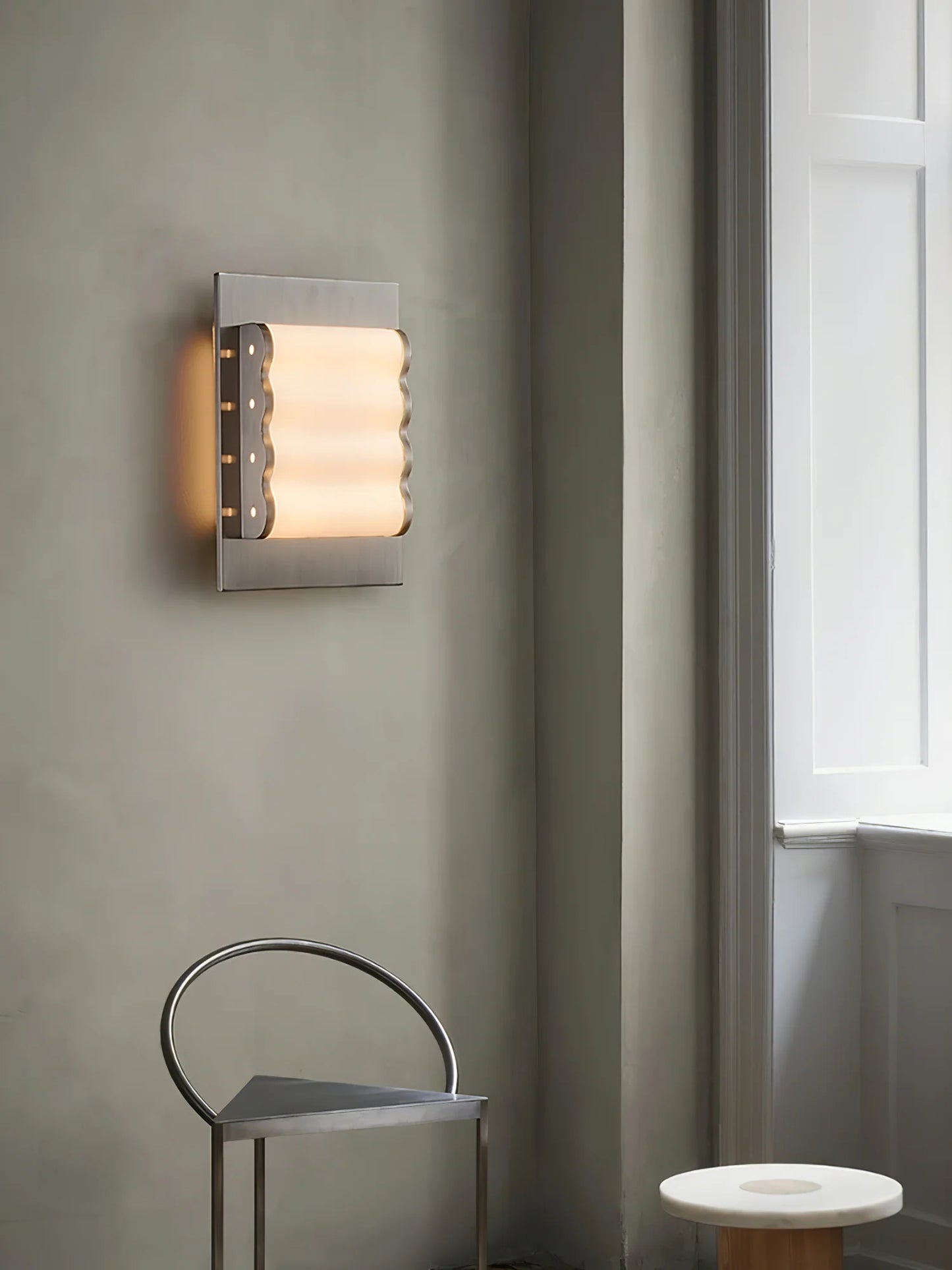 Wavelet Wall Lamp