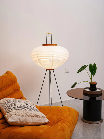 Akari 10A Floor Lamp