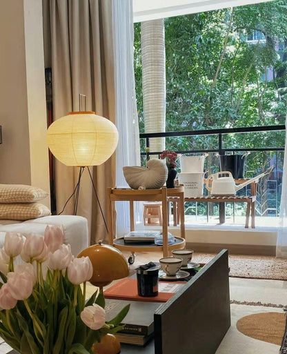 Akari 10A Floor Lamp