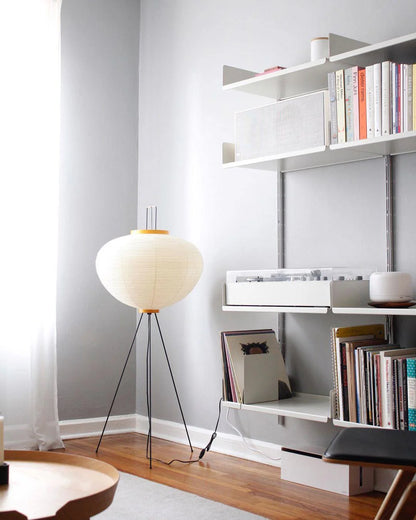 Akari 10A Floor Lamp