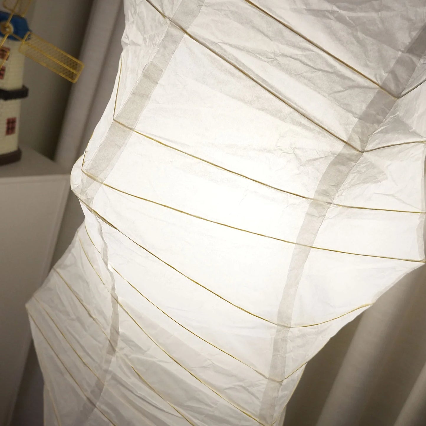 Akari UF4-33N Floor Lamp