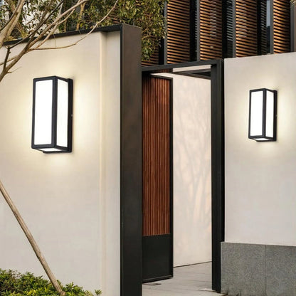 Amsel Outdoor Wall Lamp