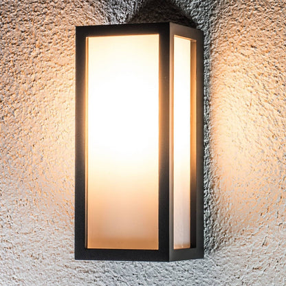 Amsel Outdoor Wall Lamp