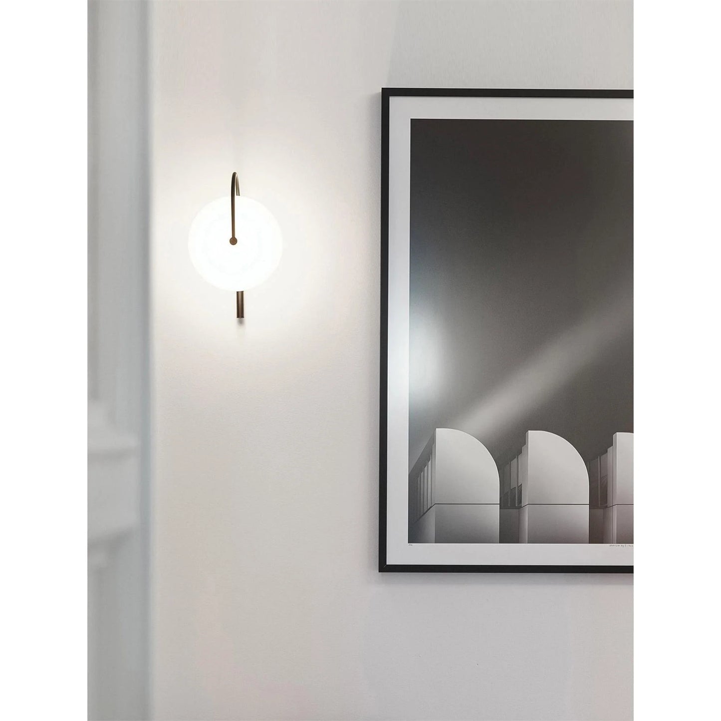 Aperture Art Wall Lamp