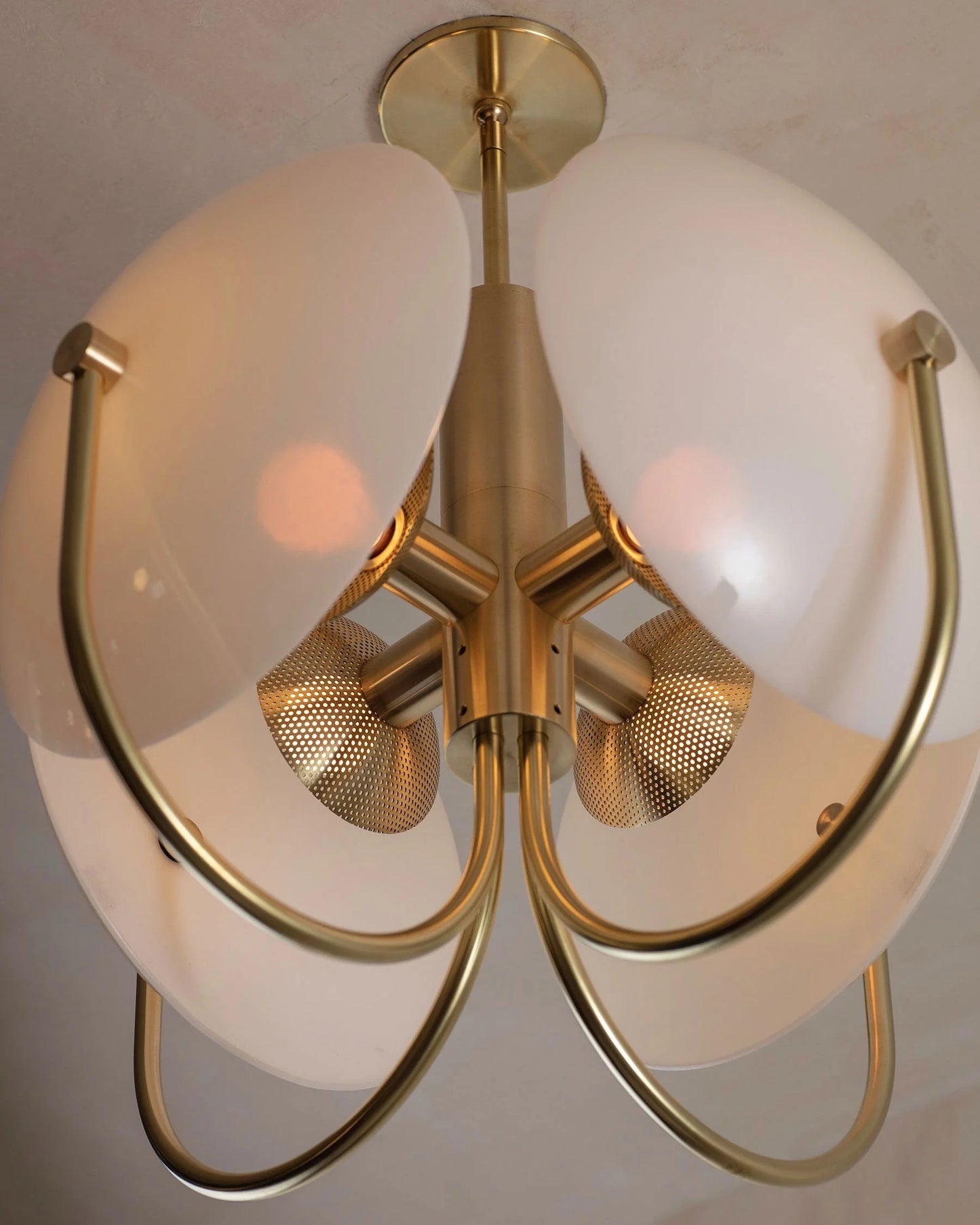 Aperture Art Pendant Lamp