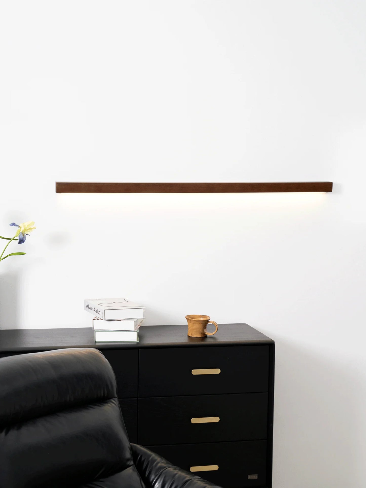 Arlo Linear Wood Wall Light