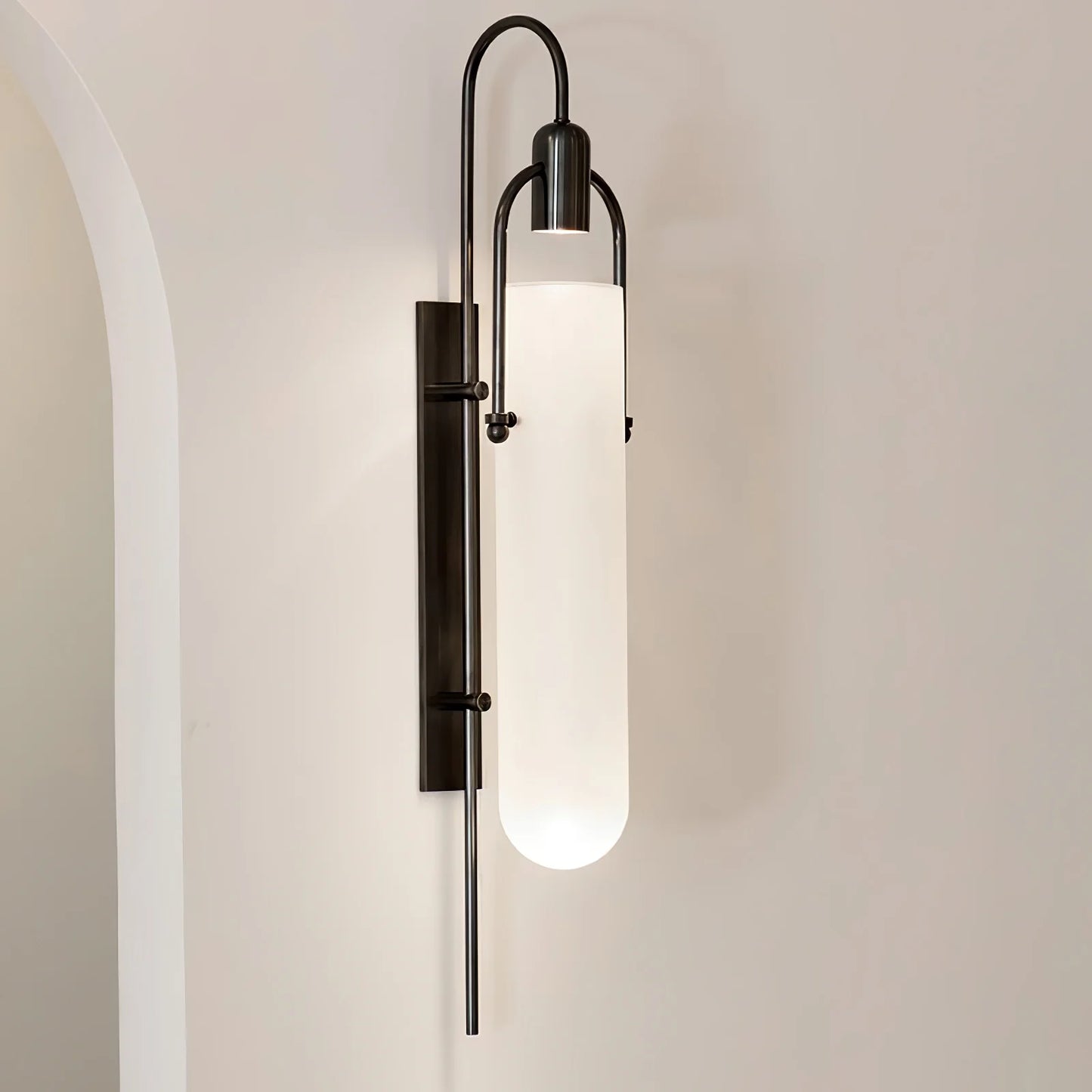 Arc Wall Lamp