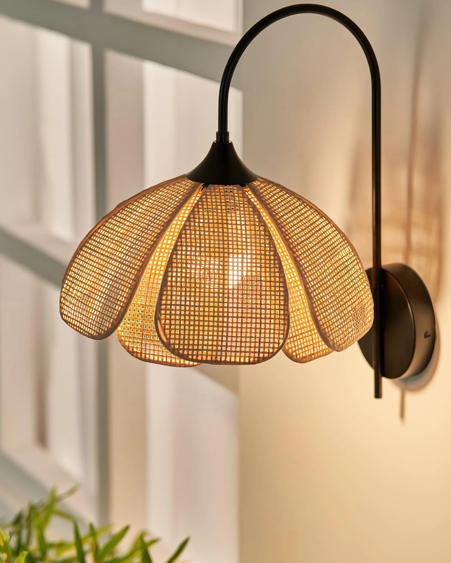 Bloom Rattan Wall Lamp