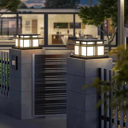 Boilyn Pillar Outdoor Light