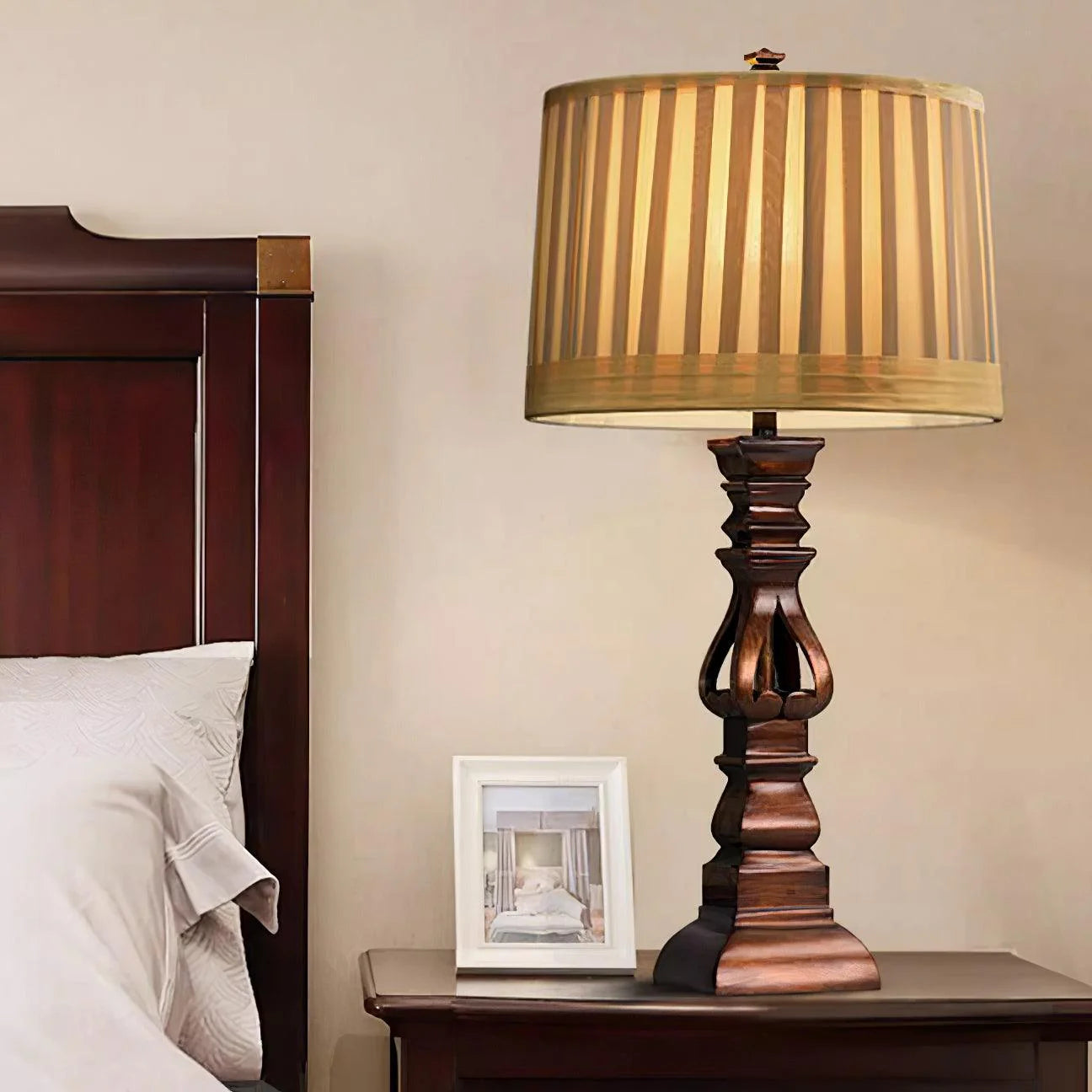 Canora Traditional Vintage Table Lamp