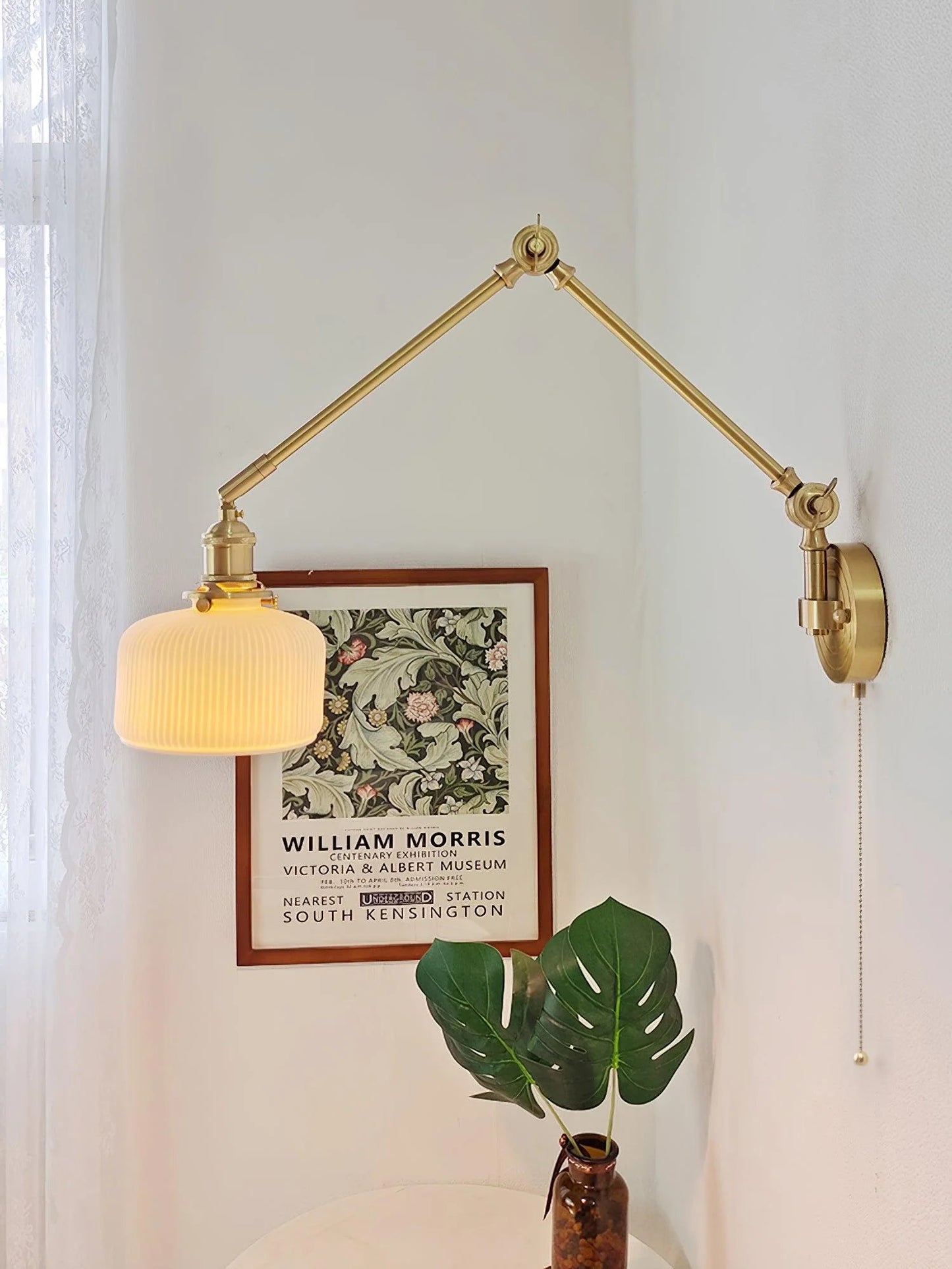 Ceramic Brass Retractable Arm Wall Light