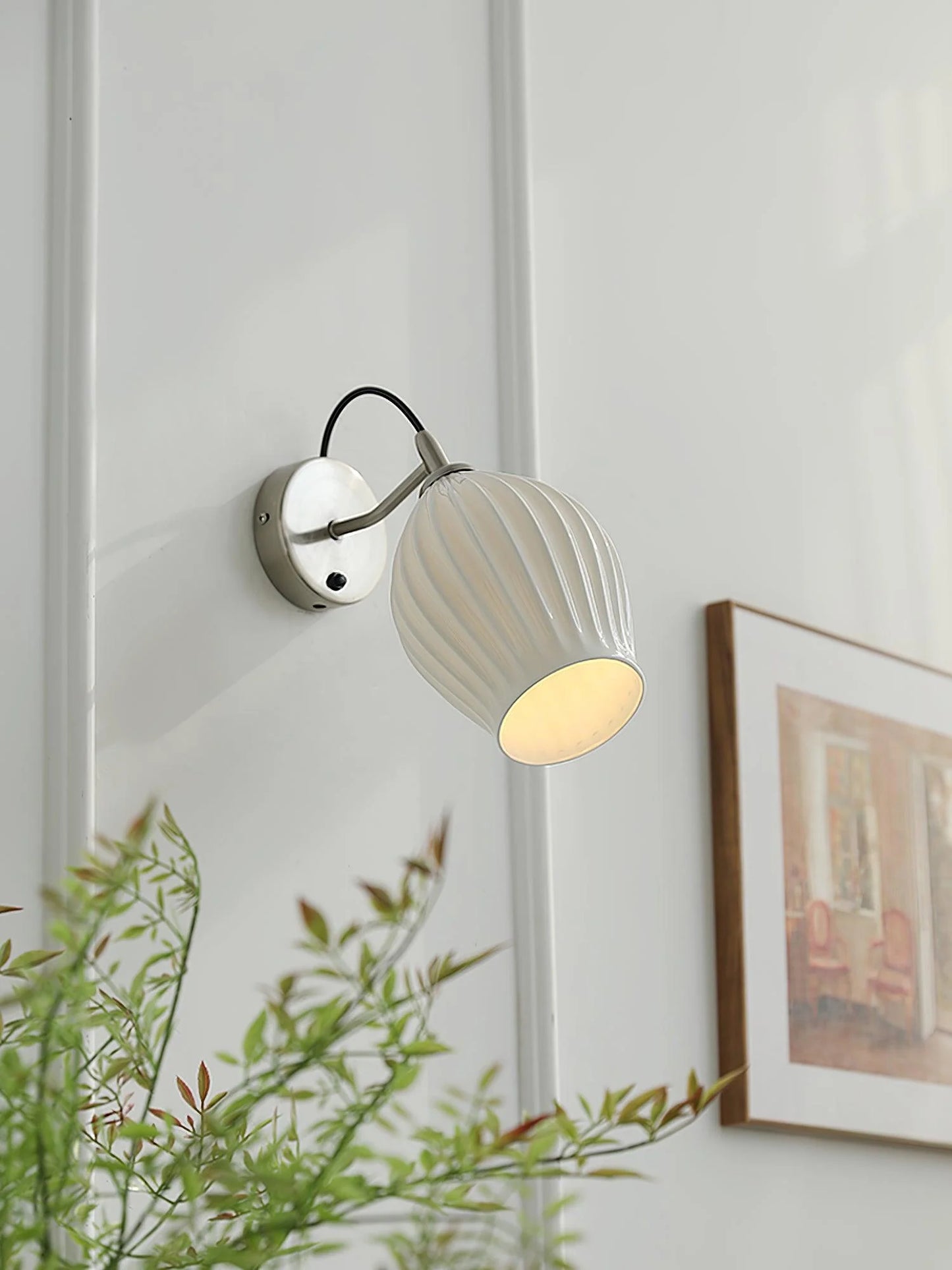 Ceramic Ribbed Wall Light
