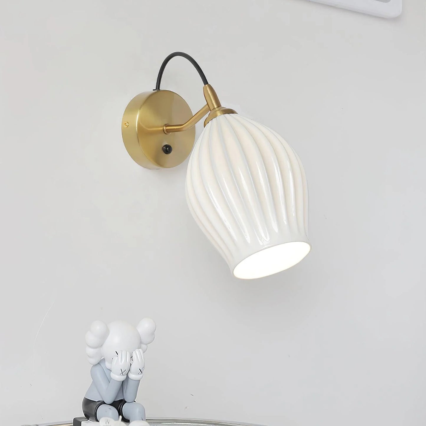 Ceramic Ribbed Wall Light