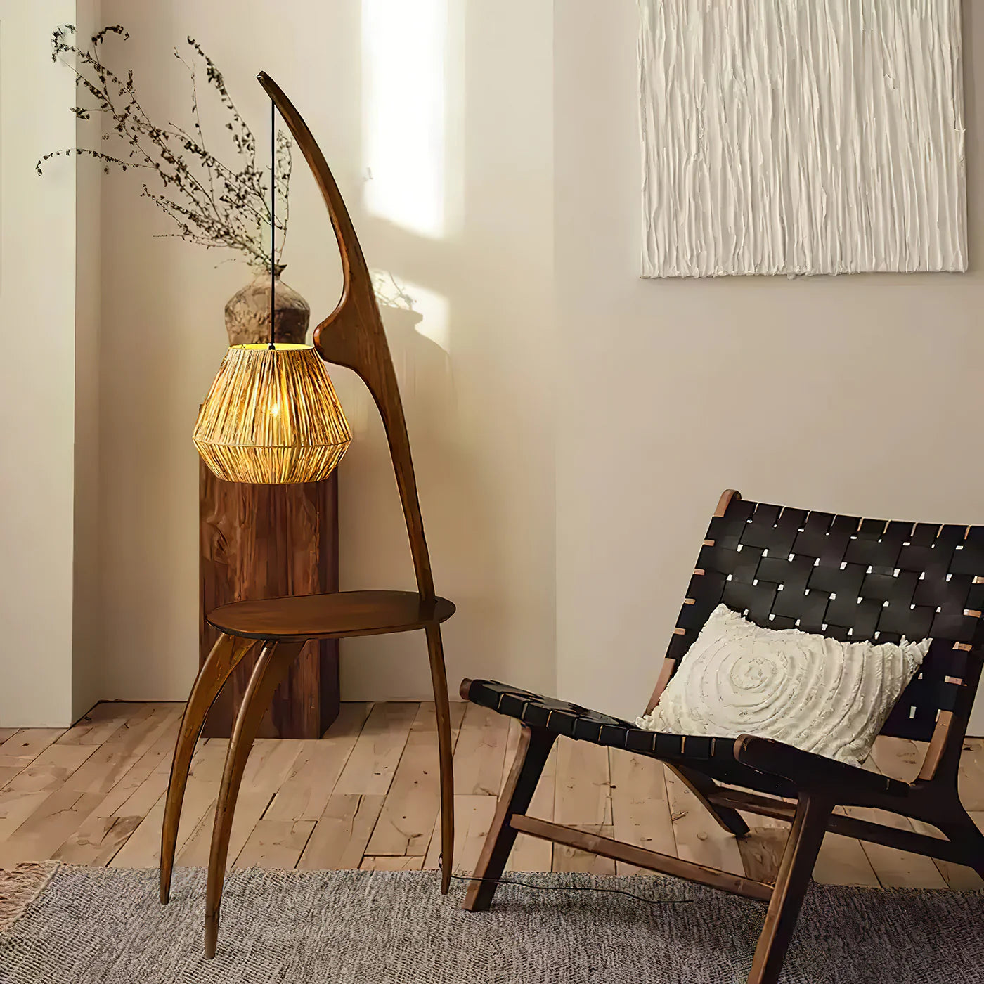 Curved Mantis Arm Floor Lamp