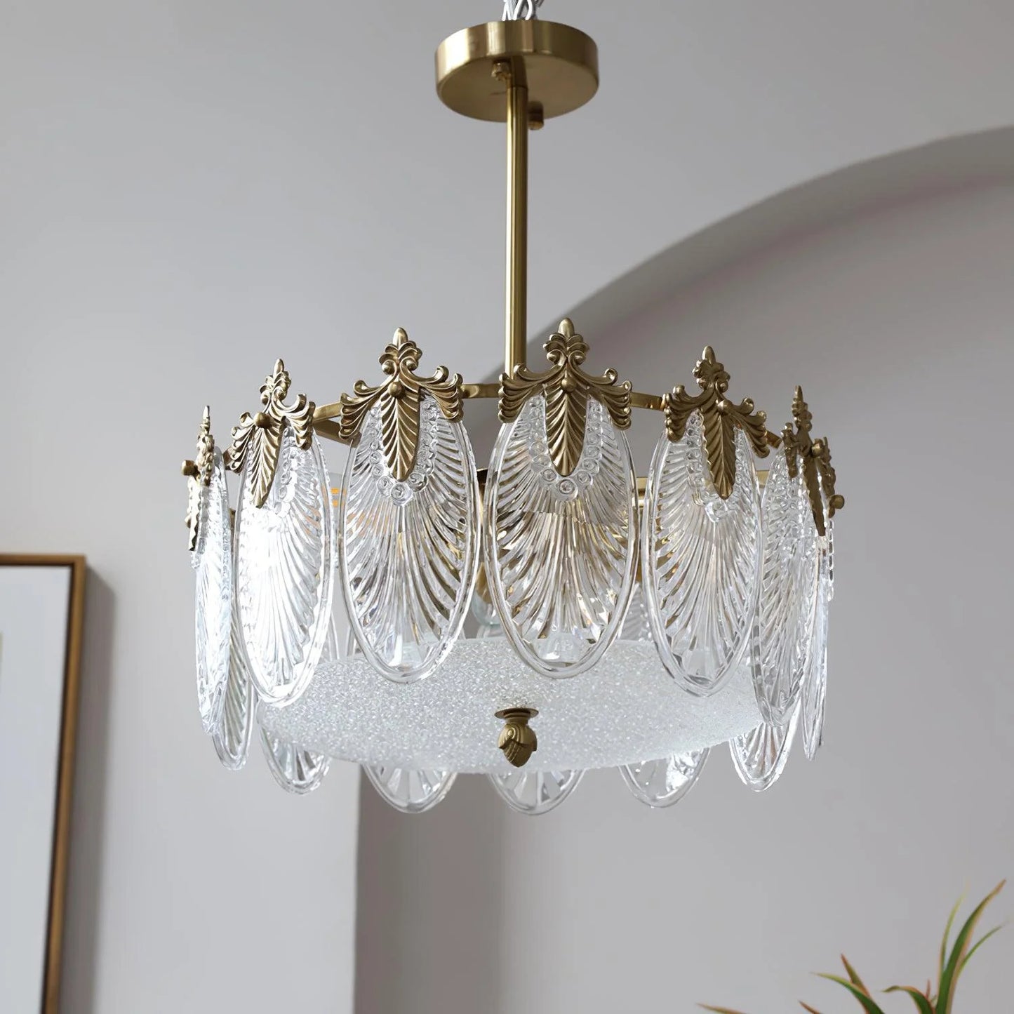 Decorative Pattern Glass Round Chandelier