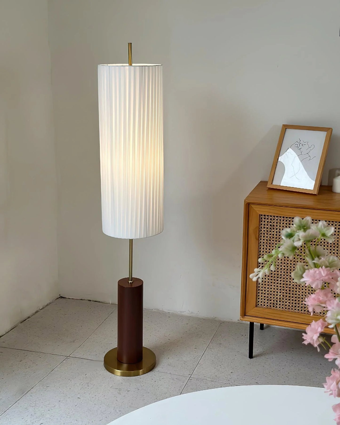 Dorica Floor Lamp