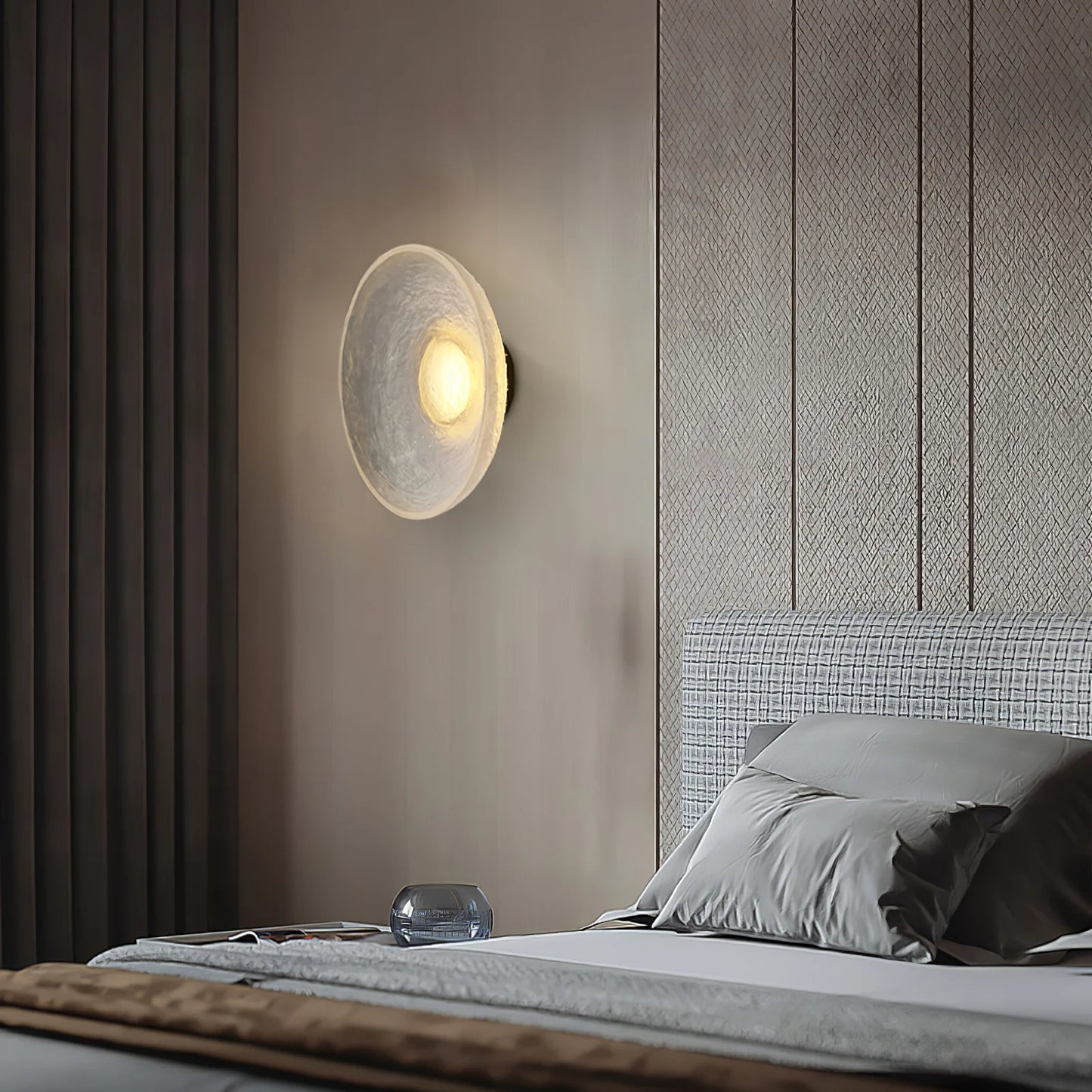 Eclipse Resin Wall Lamp