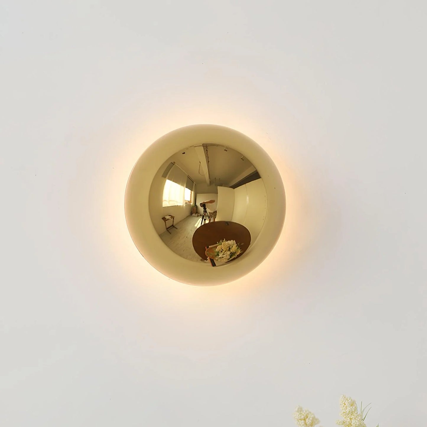 Aurum Sphere Wall Lamp