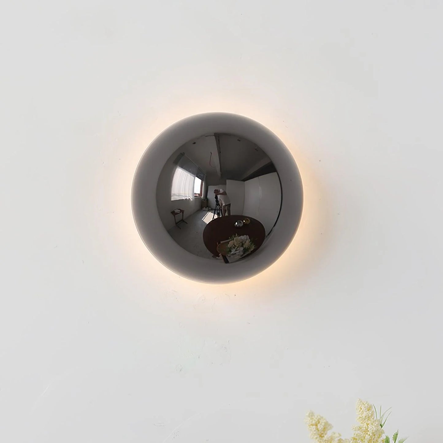 Aurum Sphere Wall Lamp
