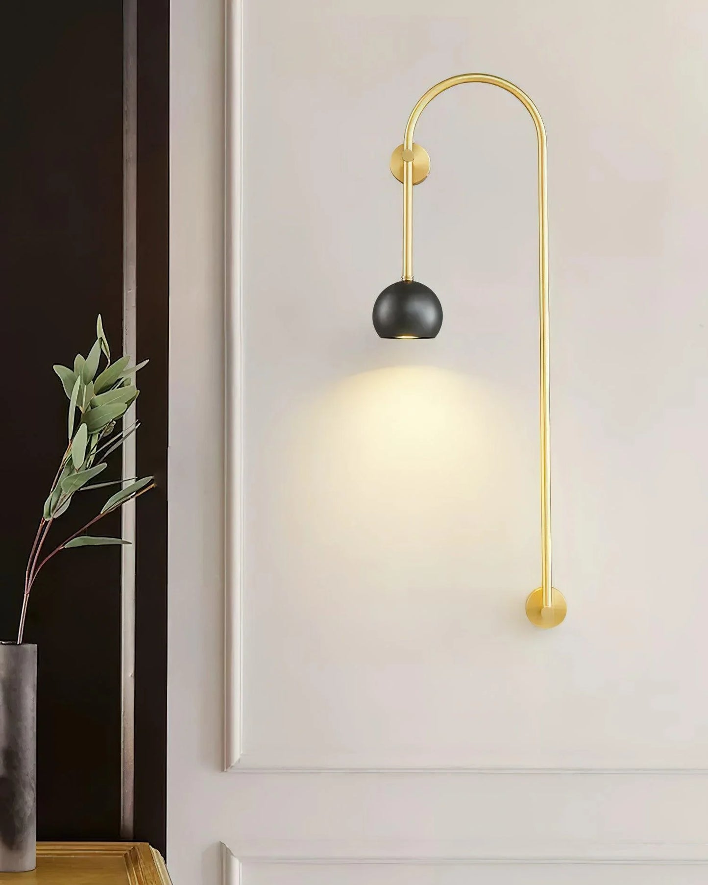 Evelyn Arc Wall Light