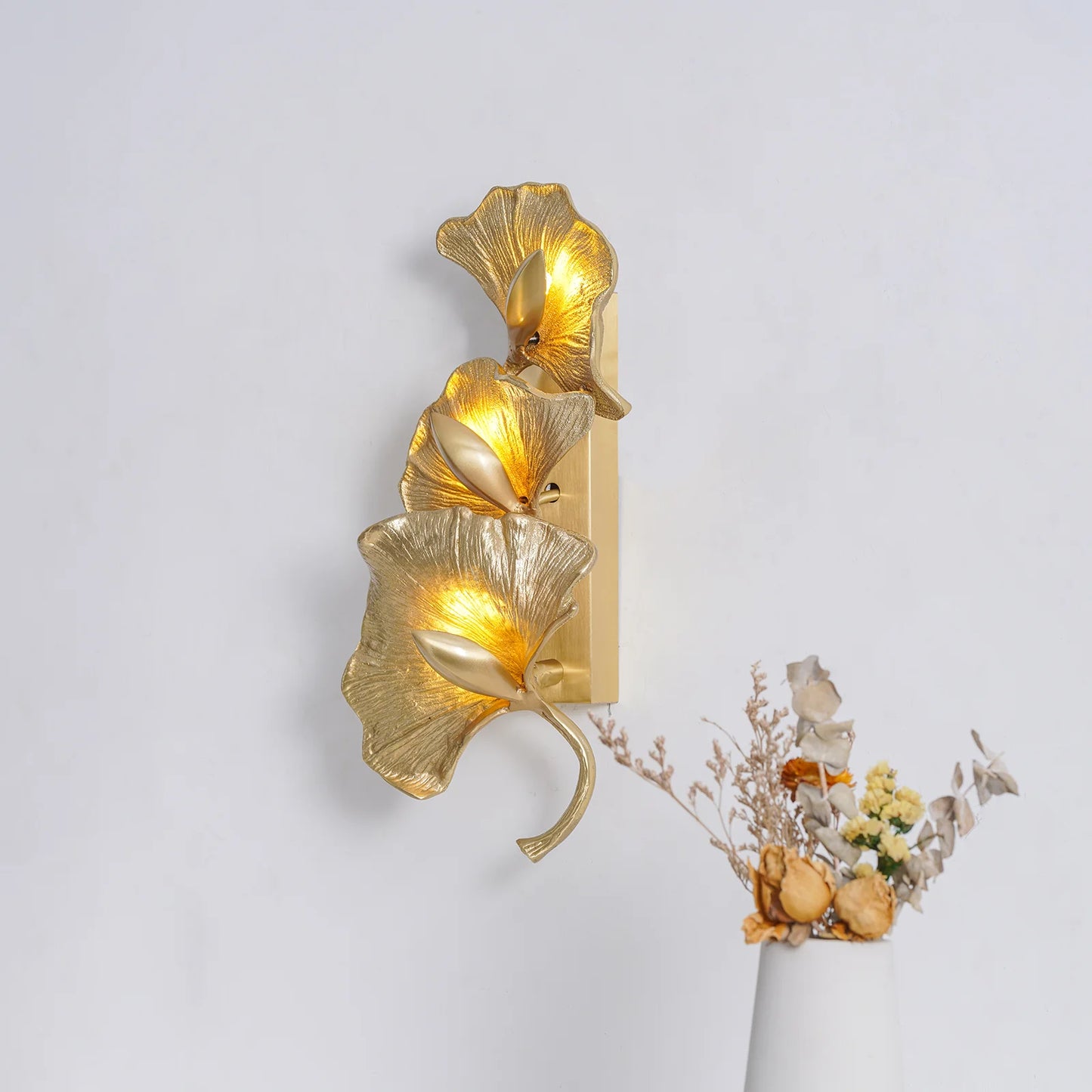 Ginkgo Leaf Wall Lamp