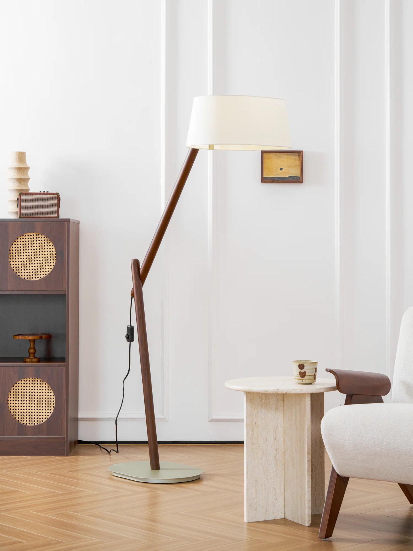 Lean Pivot Floor Lamp