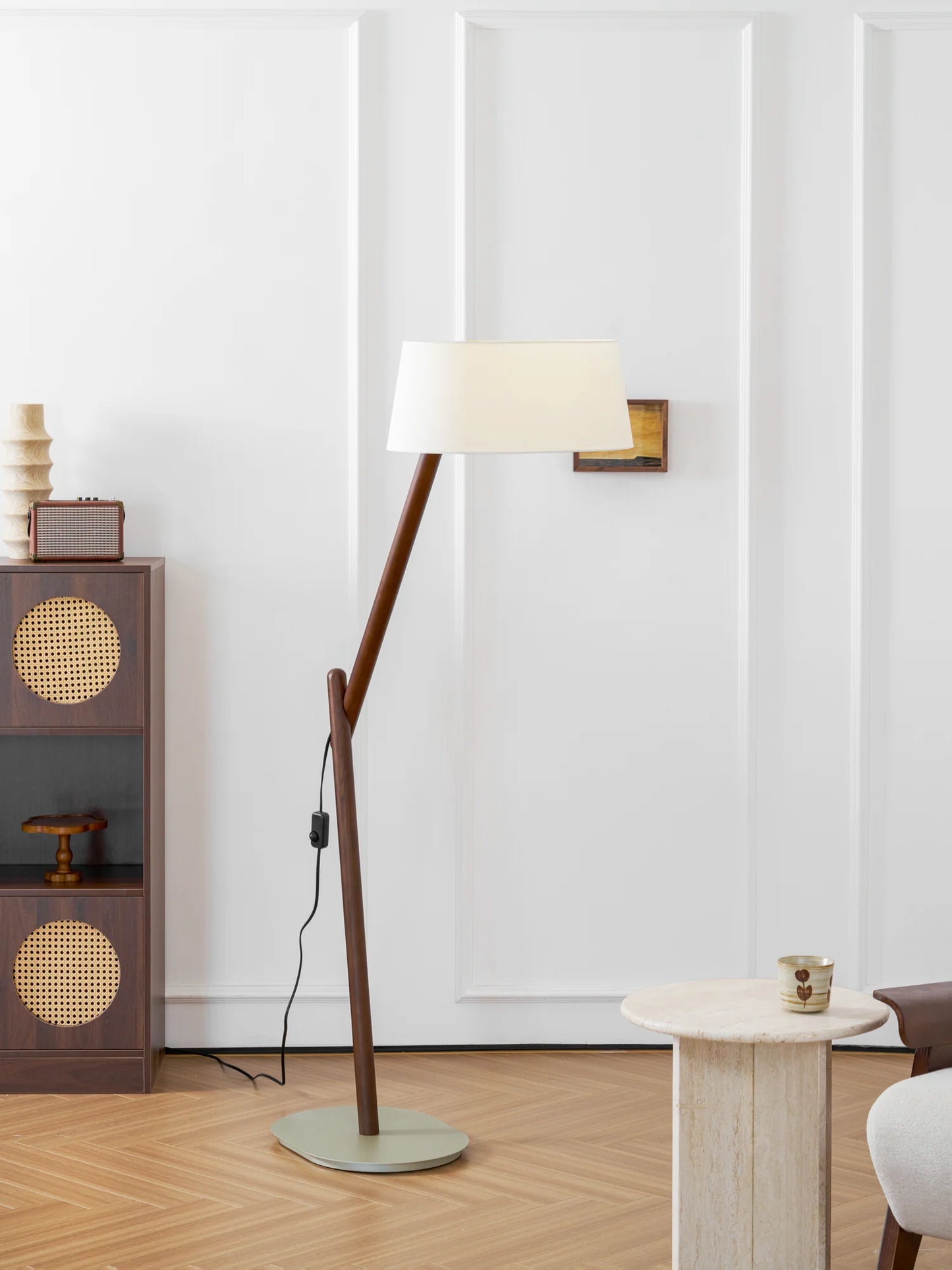 Lean Pivot Floor Lamp