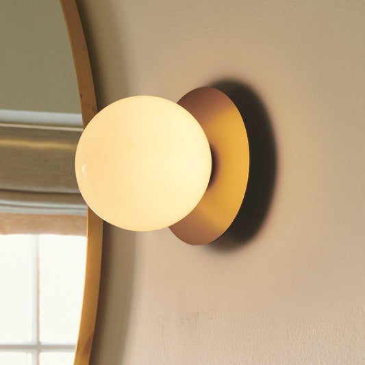 Liila Wall Lamp