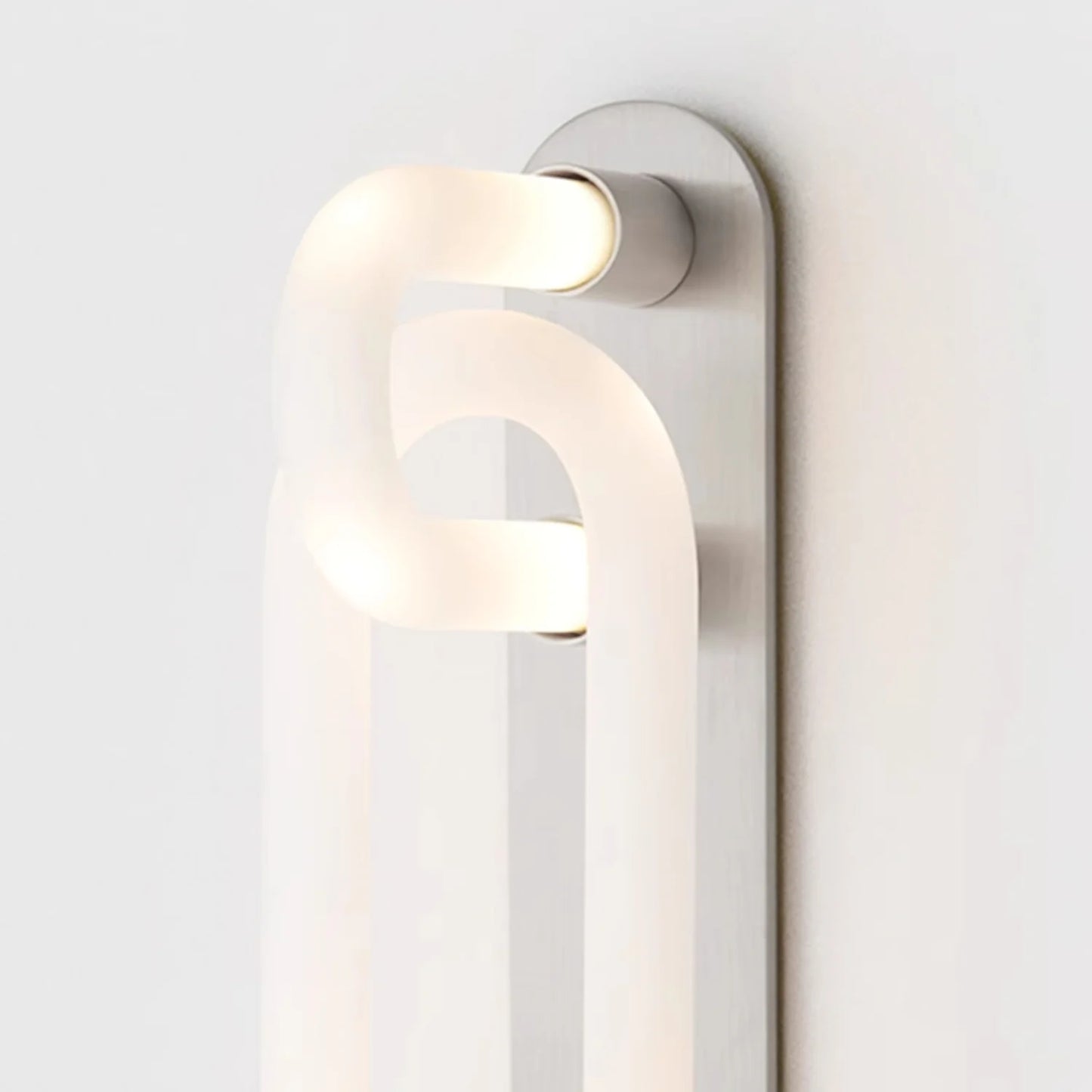 Loop Arcus Wall Lamp