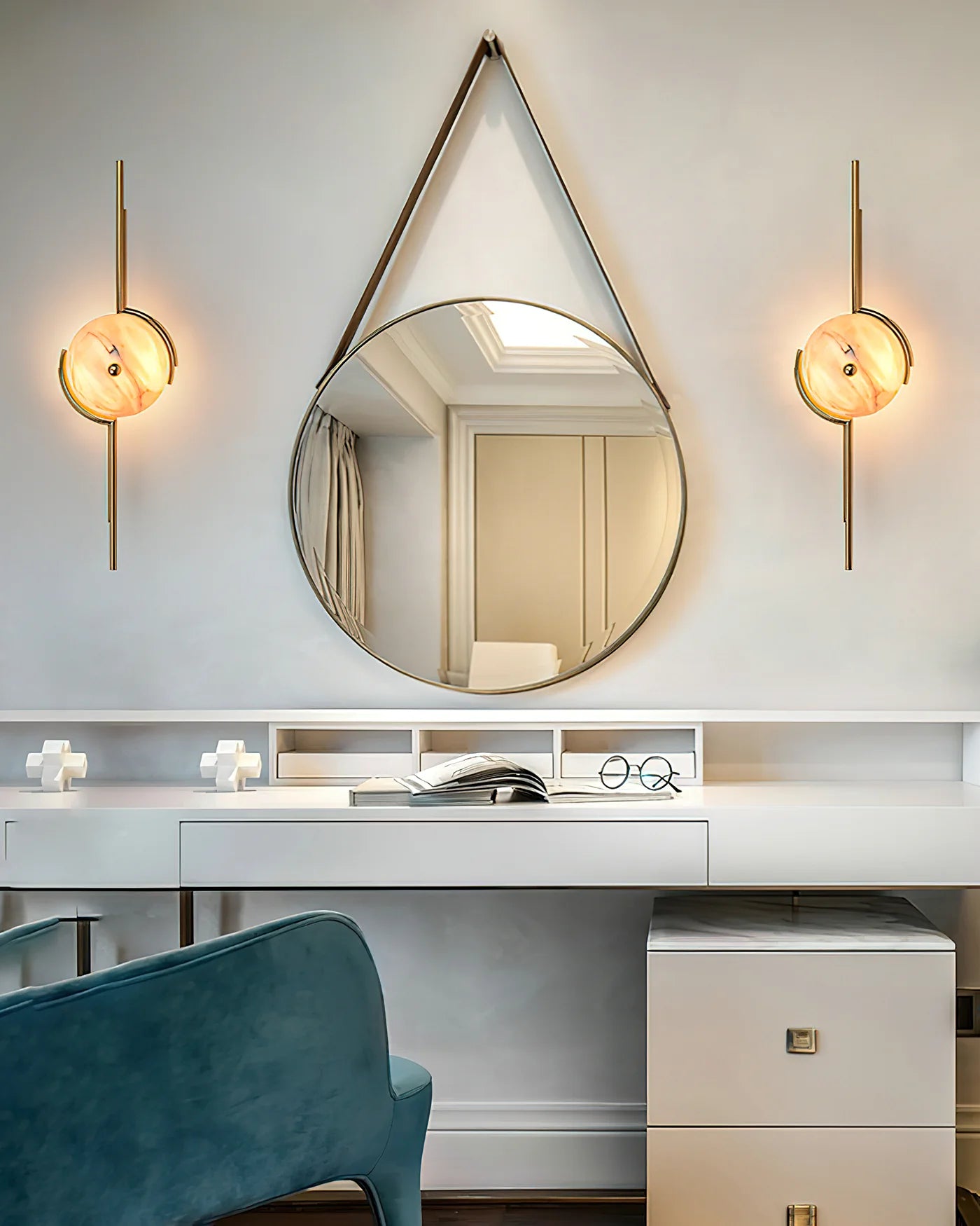 Lunaris Alabaster Wall Lamp