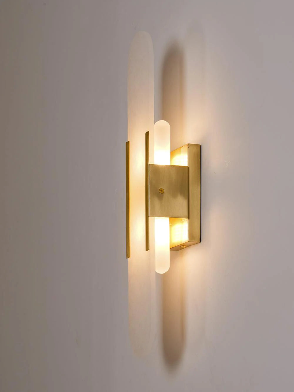Melange_Elongated_Sconce