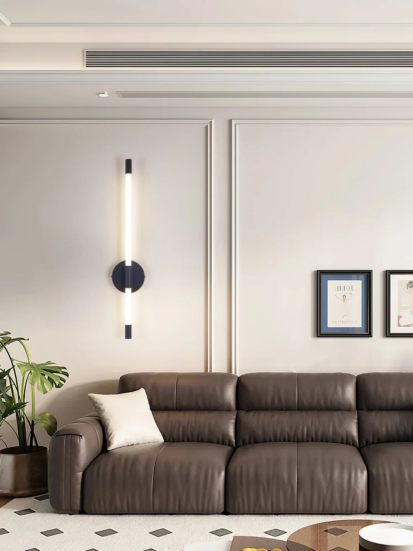 Minimalist Vertical Wall Lamp