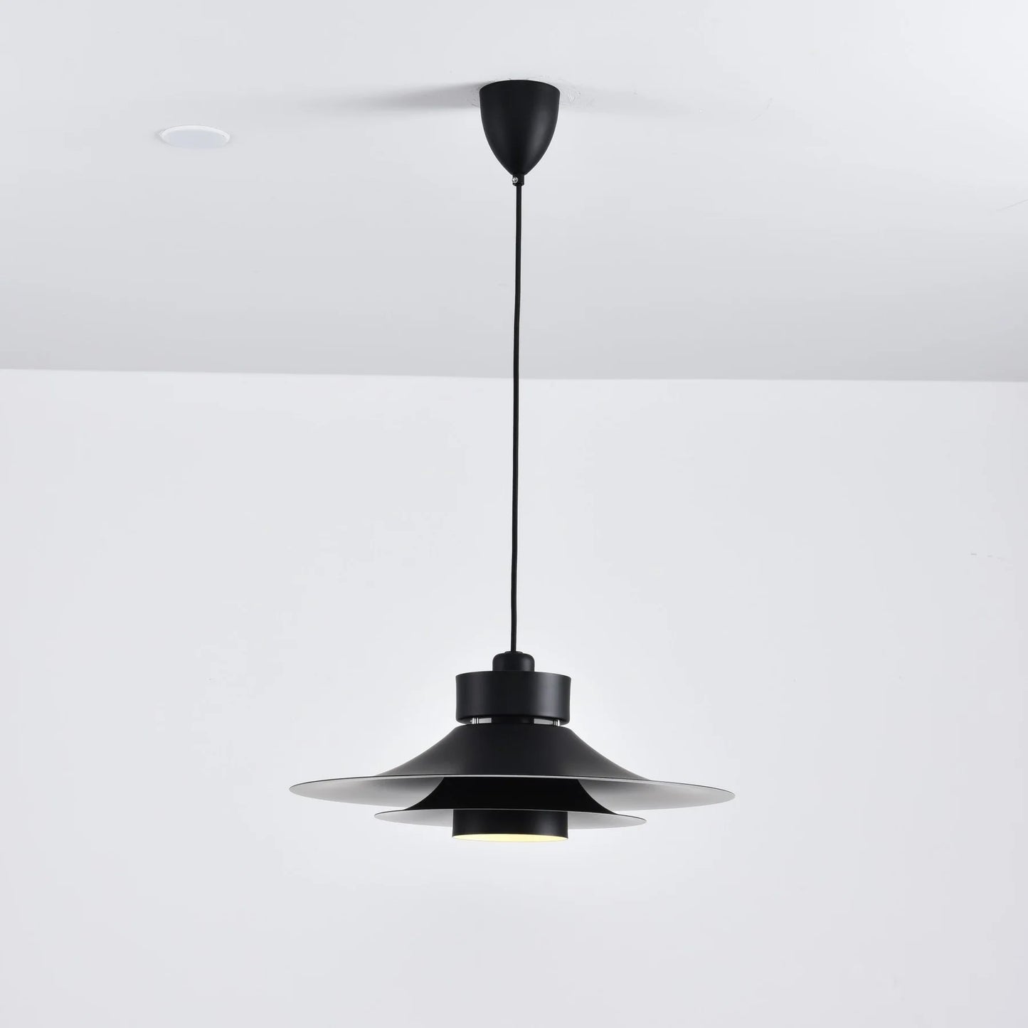 Nero Eclipse Pendant Lamp