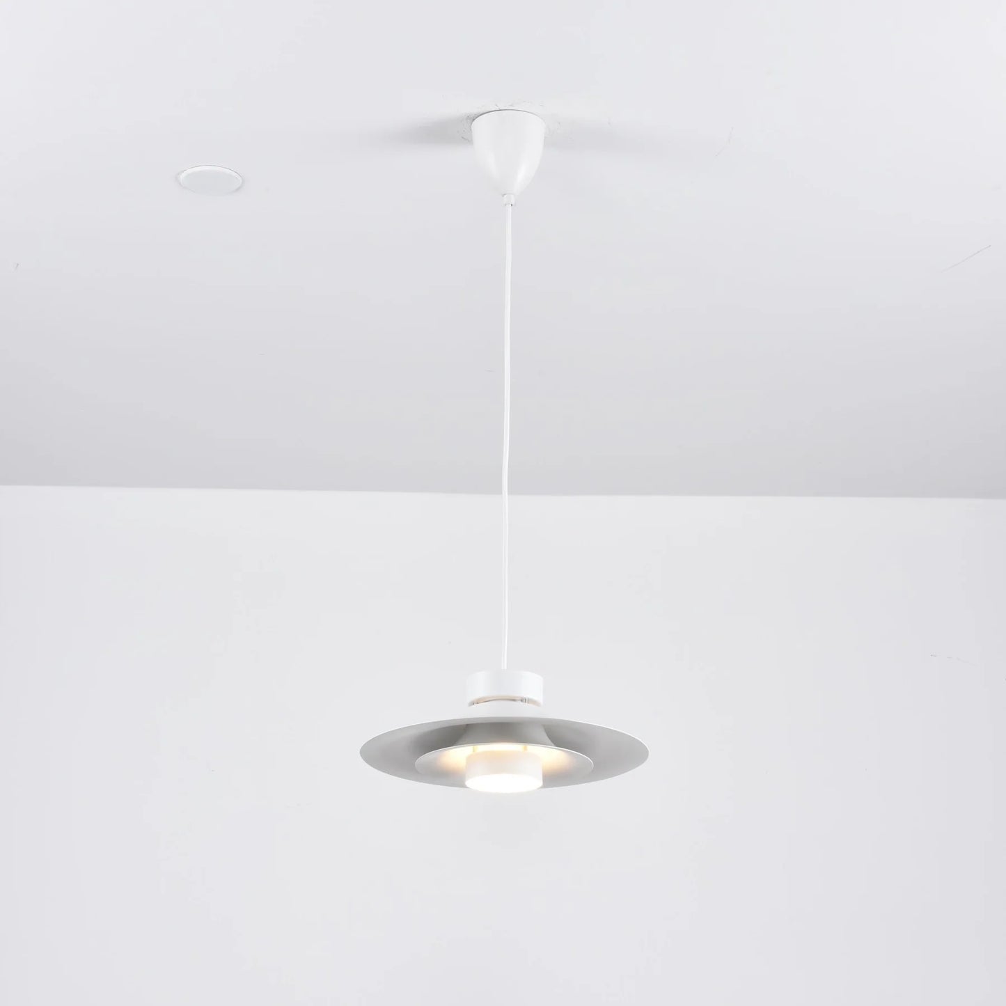 Nero Eclipse Pendant Lamp