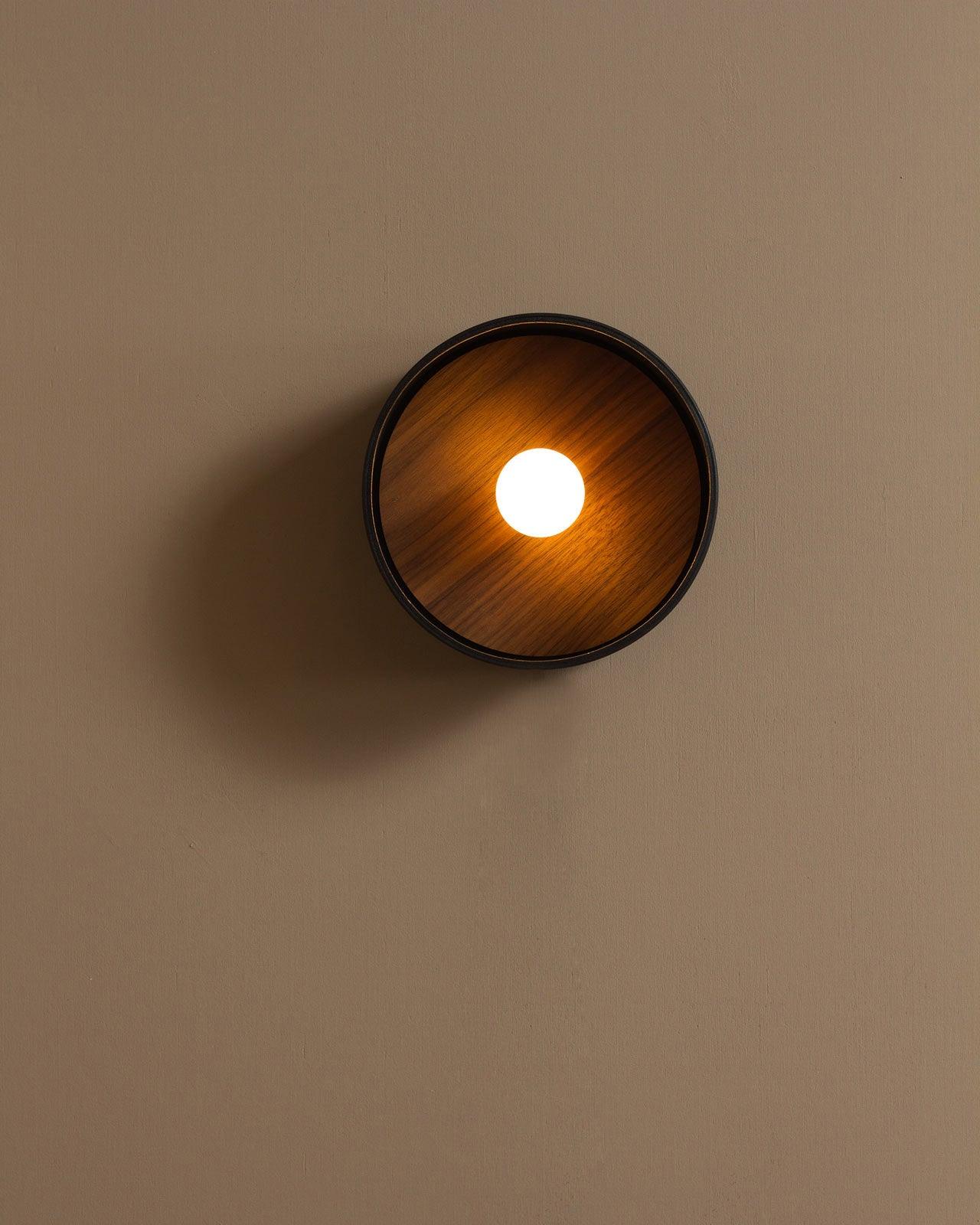 Odis Sconce