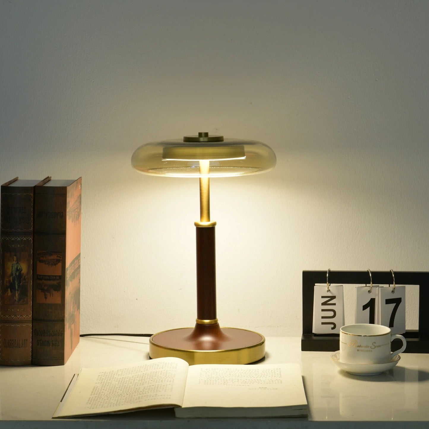 Ovalo Table Lamp