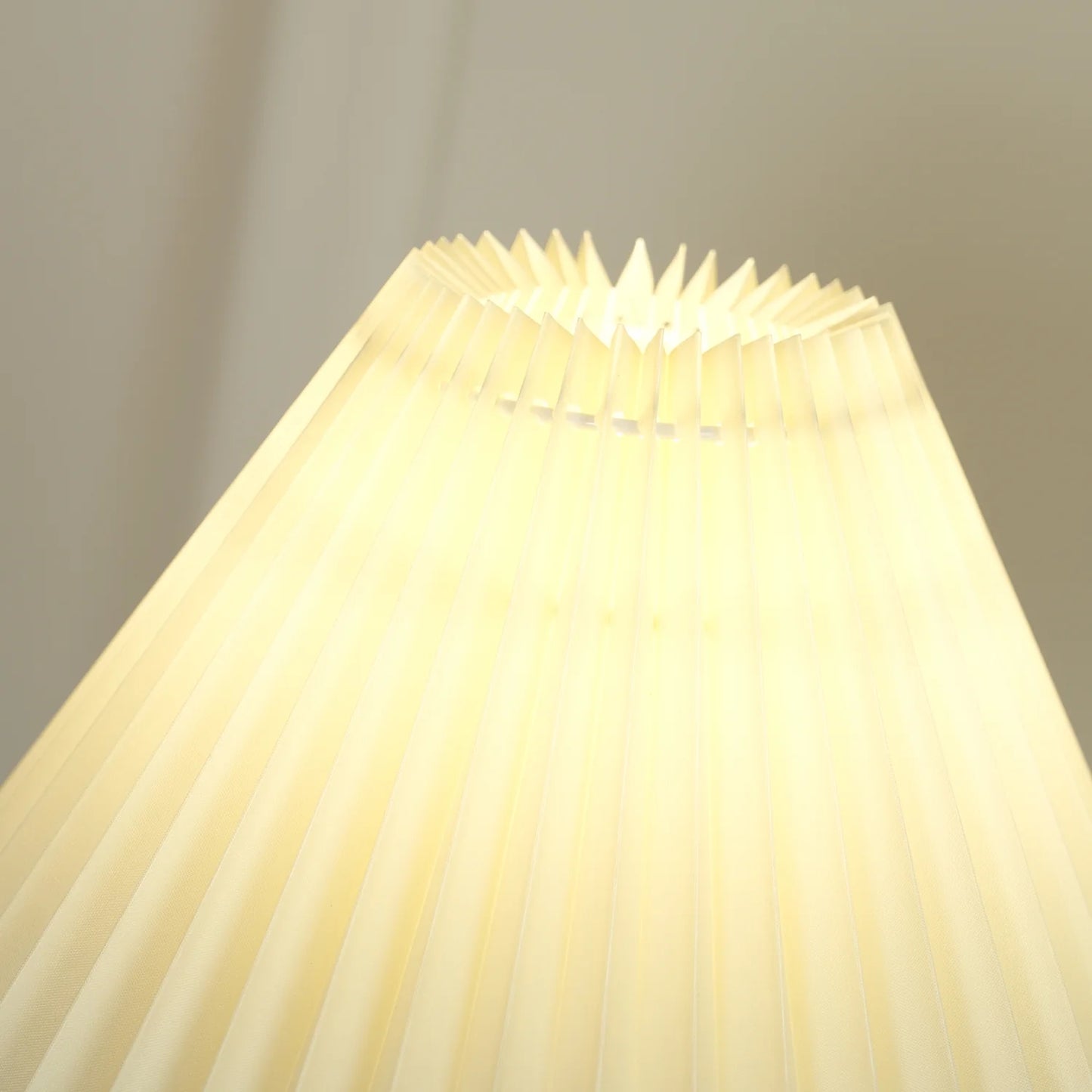 Pia TL Table Lamp