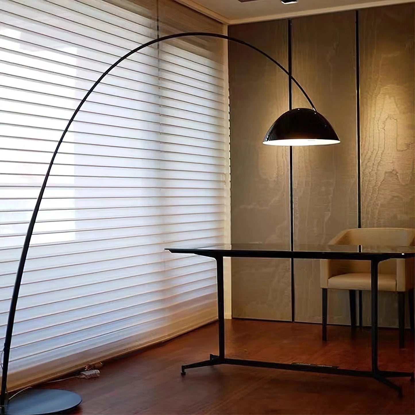 Pluma Floor Lamp