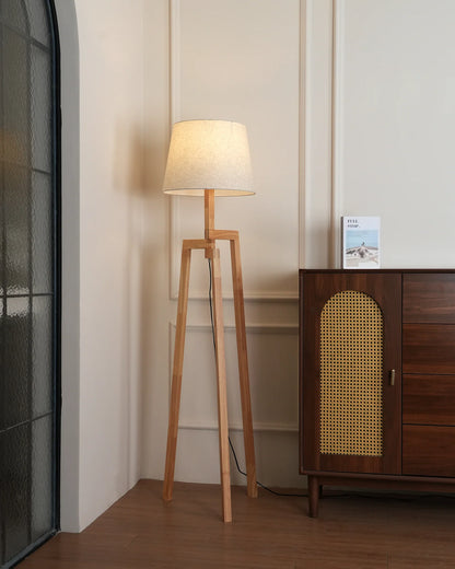 Puccio Tripod Floor Lamp