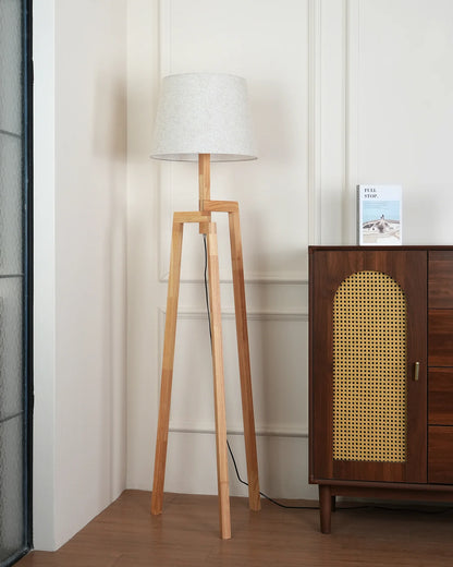 Puccio Tripod Floor Lamp